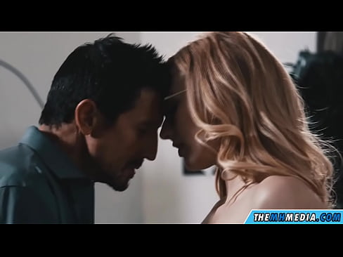 ❤️ Ho kopanela liphate ka maikutlo a lerato le blonde ea slutty ho st.pornpics-de.ru ﹏